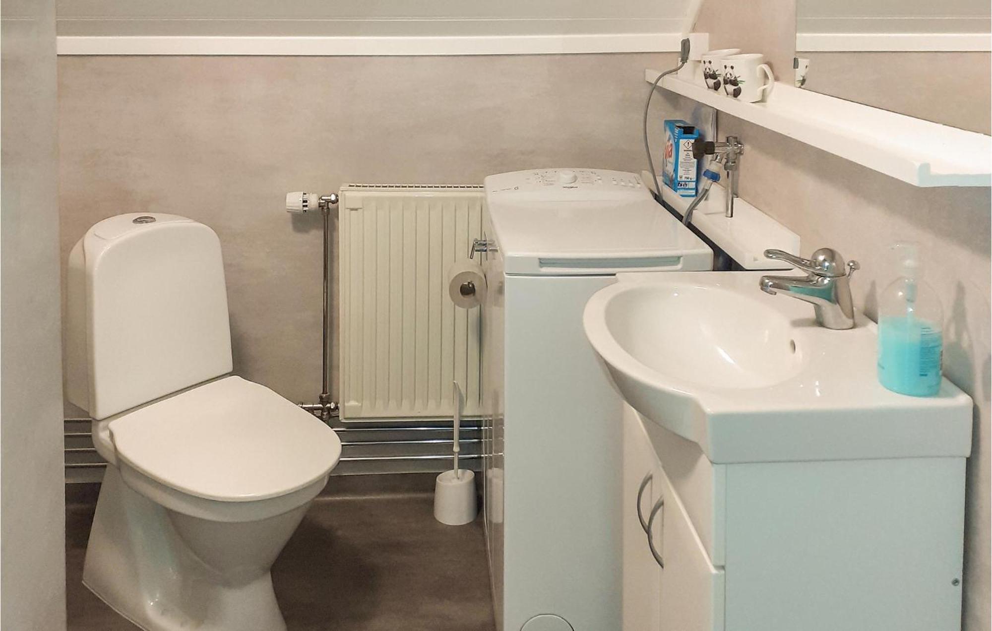 1 Bedroom Awesome Apartment In 벵트스포르스 외부 사진